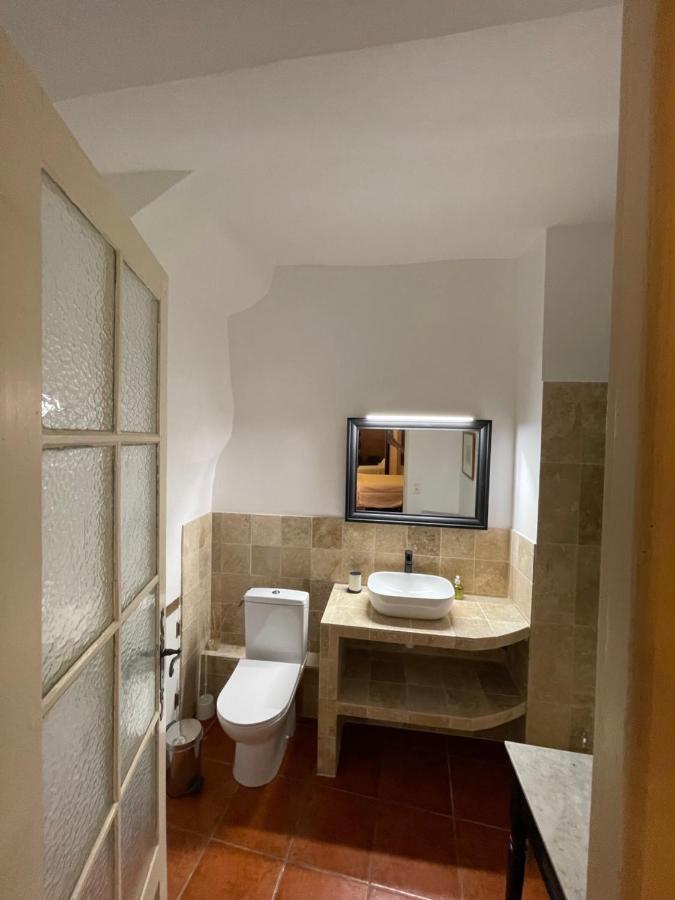 Chambres D' Hotes L'Escalo A Moutiers-Ste-Marie มูสติเยร์-แซ็งต์-มารี ภายนอก รูปภาพ