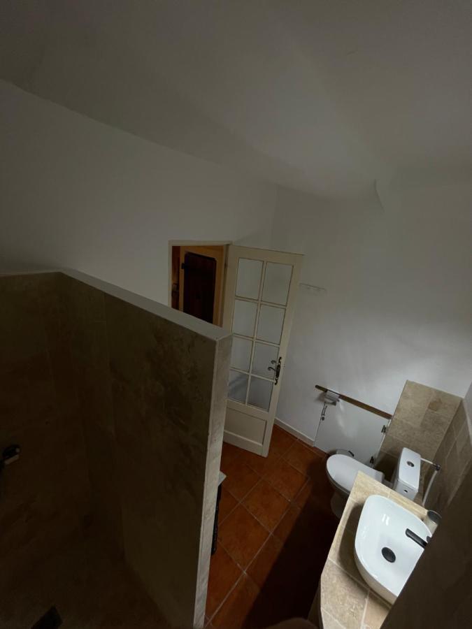Chambres D' Hotes L'Escalo A Moutiers-Ste-Marie มูสติเยร์-แซ็งต์-มารี ภายนอก รูปภาพ