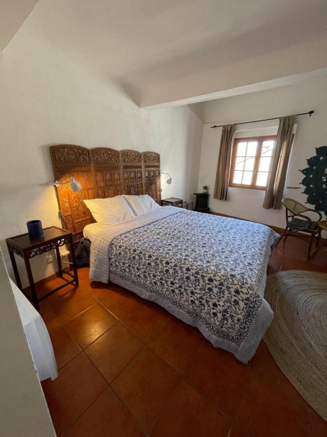 Chambres D' Hotes L'Escalo A Moutiers-Ste-Marie มูสติเยร์-แซ็งต์-มารี ภายนอก รูปภาพ