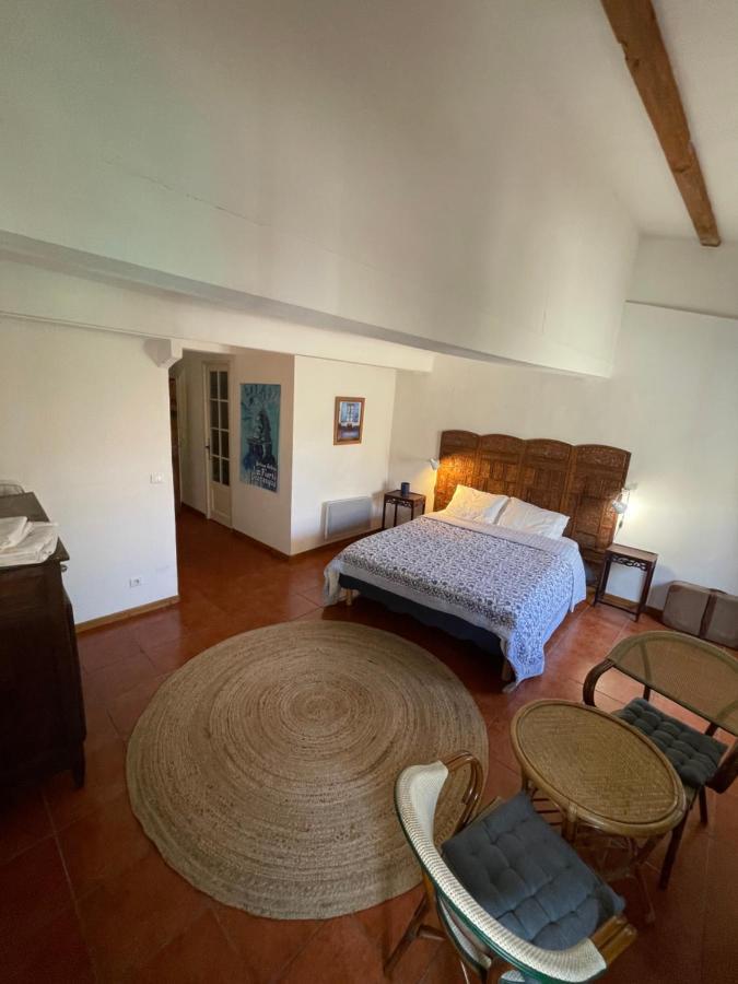 Chambres D' Hotes L'Escalo A Moutiers-Ste-Marie มูสติเยร์-แซ็งต์-มารี ภายนอก รูปภาพ