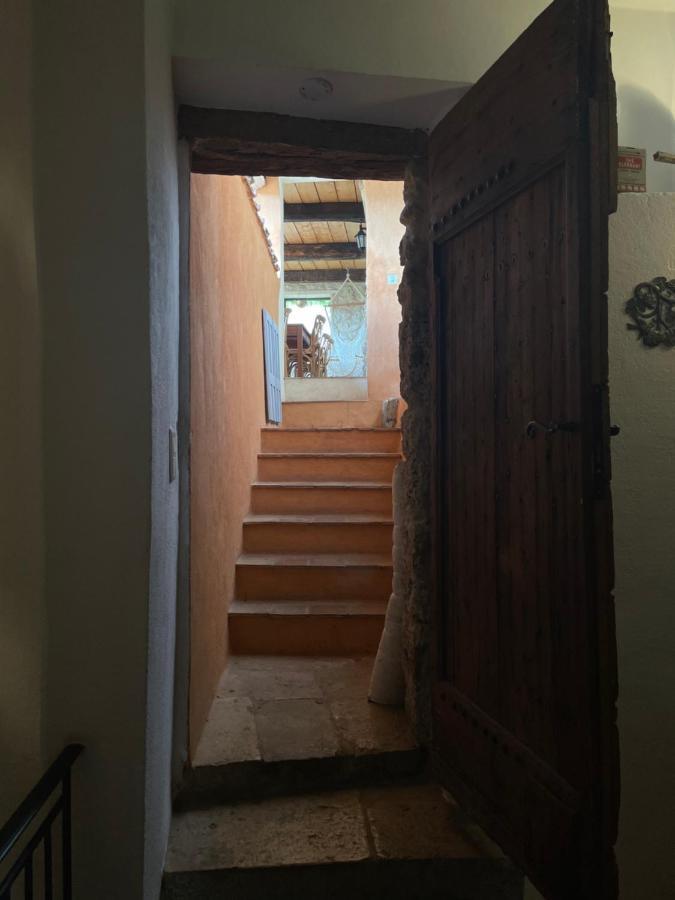 Chambres D' Hotes L'Escalo A Moutiers-Ste-Marie มูสติเยร์-แซ็งต์-มารี ภายนอก รูปภาพ