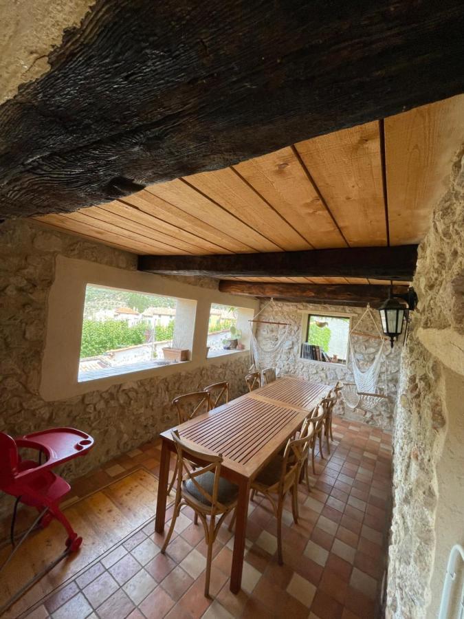 Chambres D' Hotes L'Escalo A Moutiers-Ste-Marie มูสติเยร์-แซ็งต์-มารี ภายนอก รูปภาพ